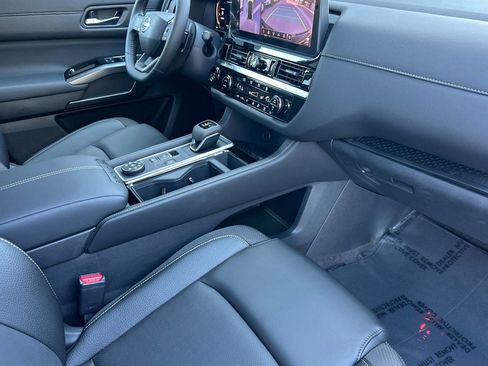 New 2026 Nissan Pathfinder SL AWD/4WD image 20