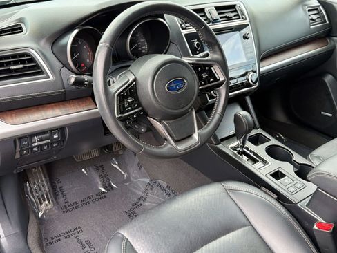 Used 2019 Subaru Outback 2.5i Limited AWD/4WD image 4