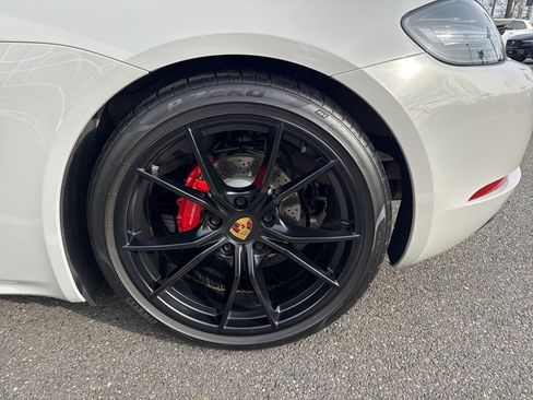 Used 2019 Porsche 718 Cayman GTS image 9