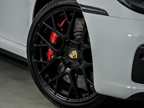 Used 2024 Porsche 911 Carrera GTS RWD image 4