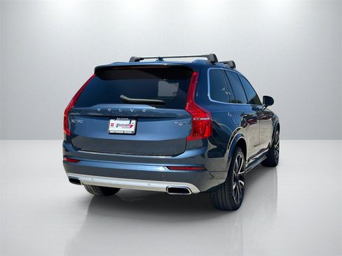 Used 2020 Volvo XC90 T6 Momentum w/ Protection Package Premier image 5