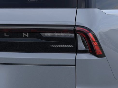 New 2026 Lincoln Navigator Premiere AWD/4WD image 53
