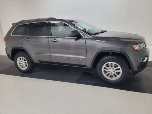 Used 2020 Jeep Grand Cherokee Laredo w/ Security & Convenience Group AWD/4WD image 11