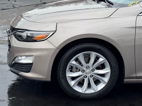 Used 2025 Chevrolet Malibu LT image 35