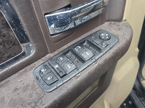 Used 2012 RAM 3500 Laramie Longhorn w/ Max Tow Pkg image 19