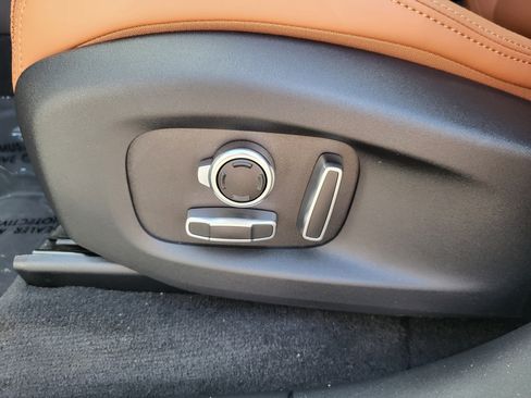 New 2026 Jaguar F-PACE R-Dynamic S image 11