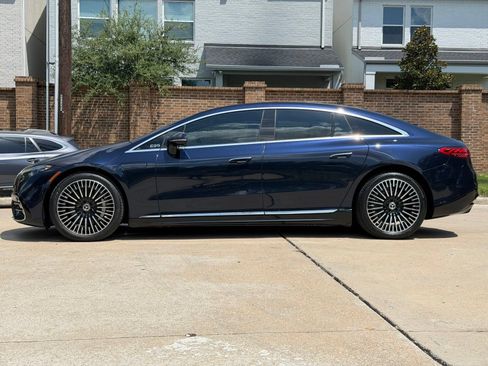Certified 2023 Mercedes-Benz EQS 580 4MATIC Sedan image 12