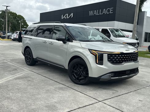 New 2026 Kia Carnival SX Prestige FWD image 2
