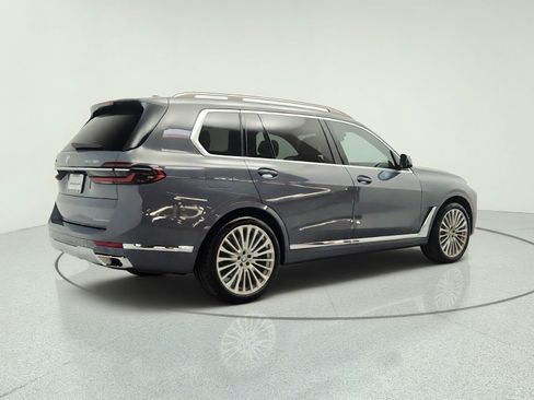 Used 2024 BMW X7 xDrive40i w/ Premium Package AWD/4WD image 5