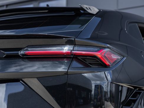 Used 2024 Lamborghini Urus Performante image 16