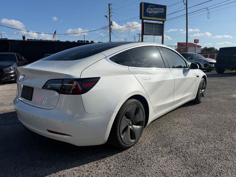 Used 2020 Tesla Model 3 Standard Range Plus RWD image 5