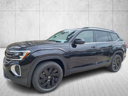 New 2026 Volkswagen Atlas SE image 1