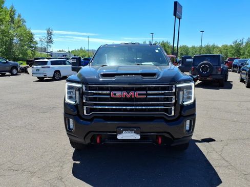 Used 2022 GMC Sierra 3500 AT4 w/ AT4 Preferred Package AWD/4WD image 8