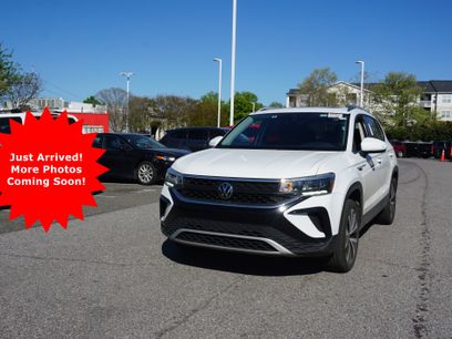 Used 2024 Volkswagen Taos SE