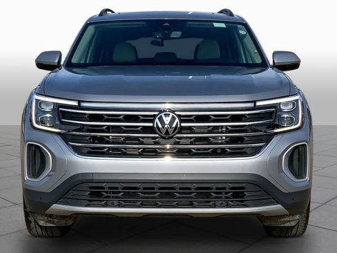 Used 2026 Volkswagen Atlas SE FWD image 4