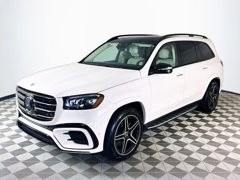New 2026 Mercedes-Benz GLS 450 4MATIC image 3