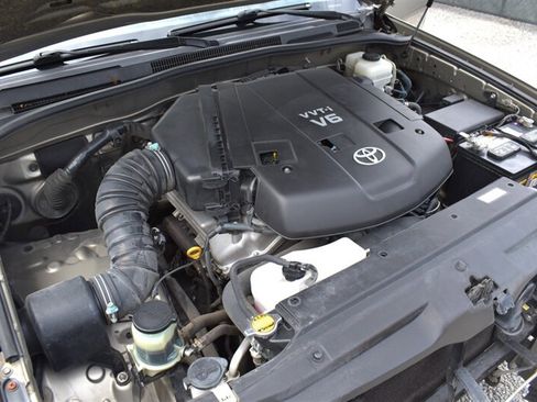 Used 2008 Toyota 4Runner SR5 AWD/4WD image 28