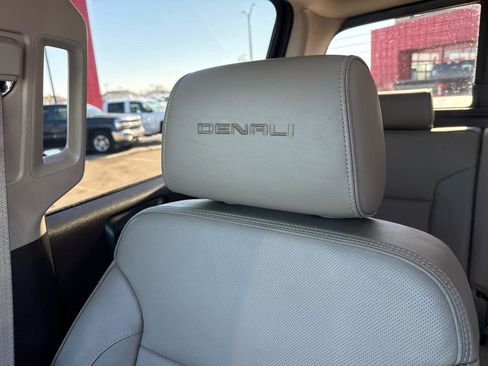 Used 2016 GMC Sierra 2500 Denali w/ Duramax Plus Package image 22