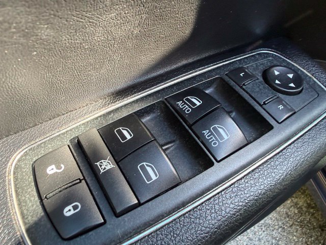 Used 2012 Dodge Charger SE RWD image 10