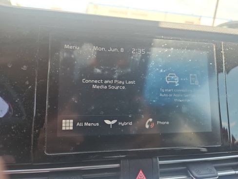 Used 2022 Kia Niro LXS FWD image 16