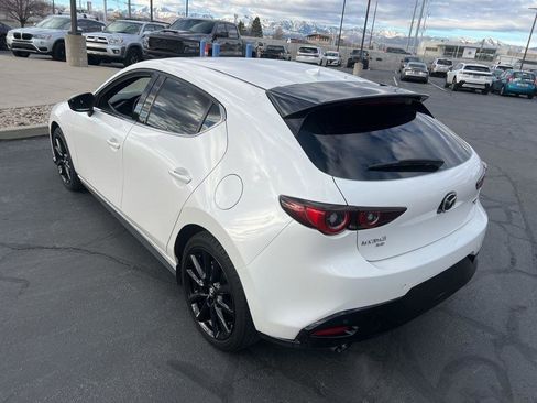 Used 2023 MAZDA MAZDA3 Hatchback w/Premium Plus Pkg image 6