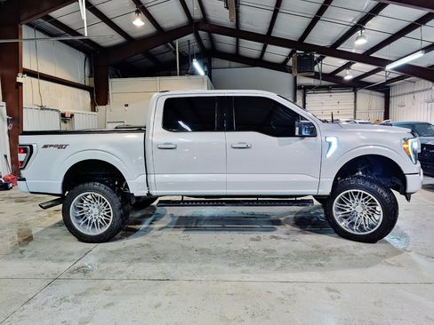 Used 2022 Ford F150 XLT w/ Equipment Group 302A High image 9