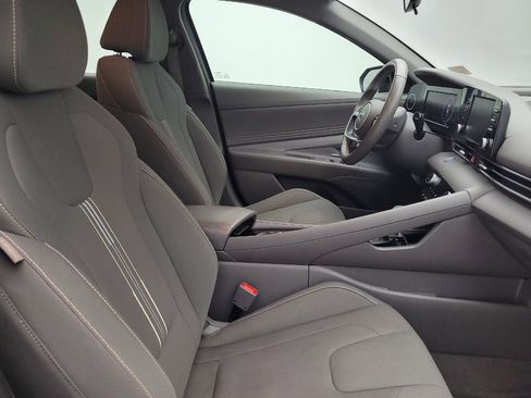 Used 2021 Hyundai Elantra SEL w/ Convenience Package FWD image 21