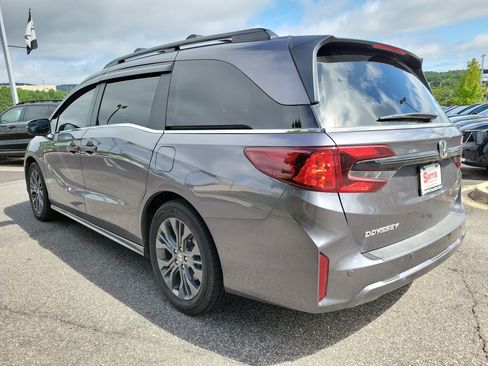 Used 2025 Honda Odyssey Touring image 28