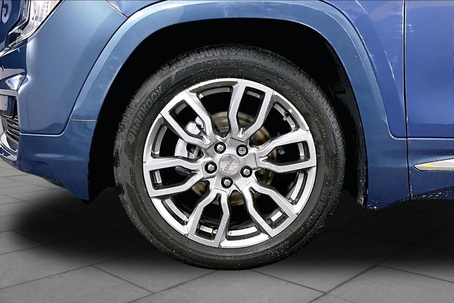Used 2024 GMC Terrain Denali AWD/4WD image 10