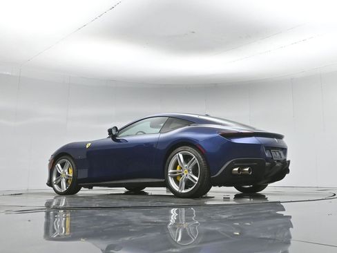 Used 2023 Ferrari Roma RWD image 2