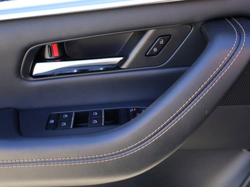 Certified 2025 MAZDA CX-70 3.3 Turbo w/ Premium Package image 49