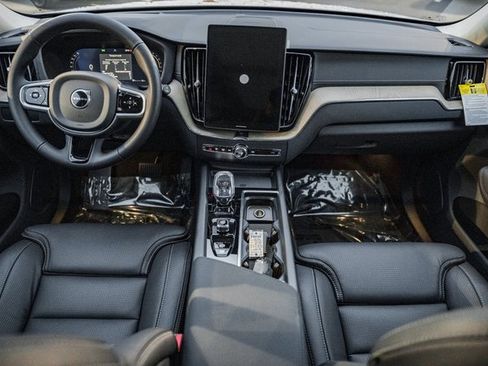 New 2026 Volvo XC60 B5 Ultra w/ Climate Package image 20