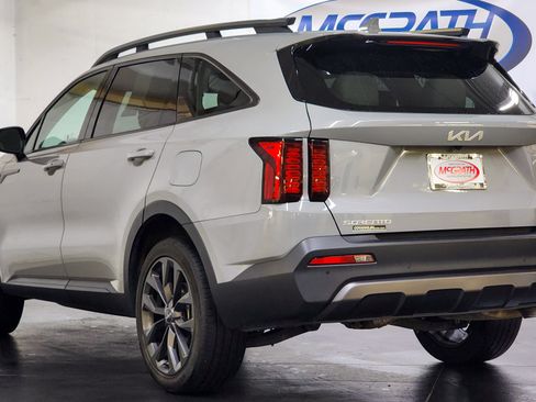 Used 2023 Kia Sorento X-Line EX image 10
