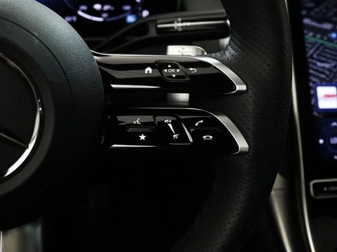 Used 2025 Mercedes-Benz GLC 350e 4MATIC w/ AMG Line image 6