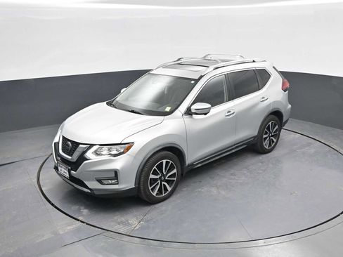 Used 2018 Nissan Rogue SL w/ Premium Package image 31