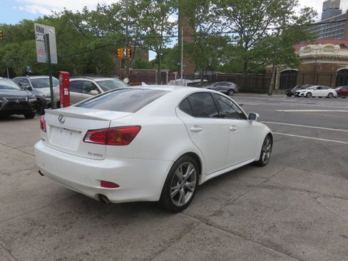 Used 2010 Lexus IS 250 RWD image 4