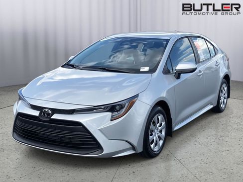 New 2026 Toyota Corolla LE FWD image 1