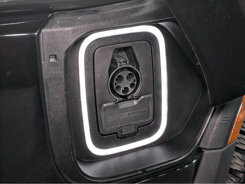 Used 2023 Rivian R1T Launch Edition AWD/4WD image 5