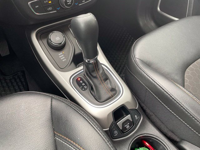 Used 2020 Jeep Compass Latitude w/ Popular Equipment Group AWD/4WD image 18