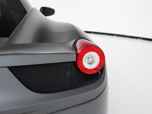 Used 2012 Ferrari 458 Italia Coupe RWD image 34