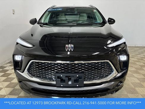 Used 2024 Buick Encore GX Avenir w/ Avenir Convenience Package FWD image 2