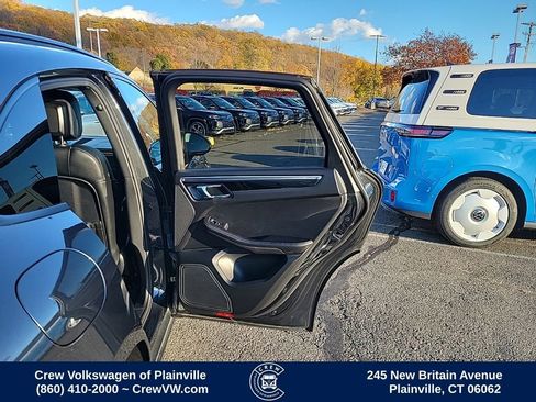 Used 2017 Porsche Macan image 34