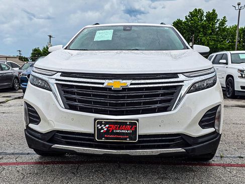 Used 2022 Chevrolet Equinox LT FWD image 2