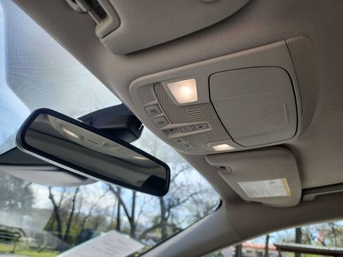 Used 2017 Ford Fusion Titanium image 19