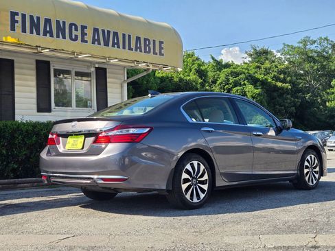Used 2017 Honda Accord EX-L image 3