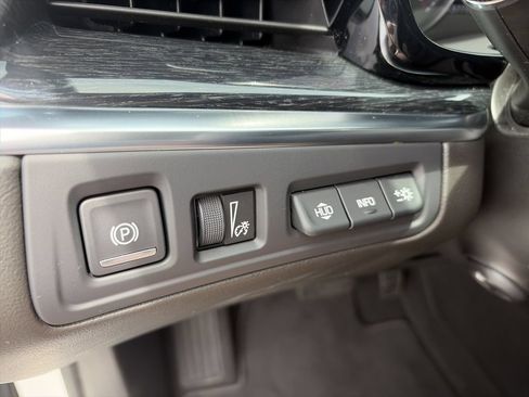 Used 2023 Cadillac XT5 Premium Luxury w/ Technology Package FWD image 20