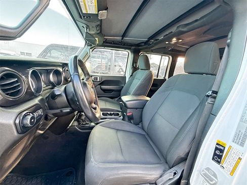 Used 2021 Jeep Wrangler Unlimited Sport image 23