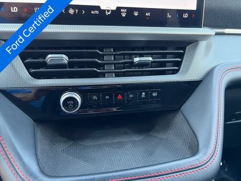Certified 2025 Ford Explorer ST-Line AWD/4WD image 18