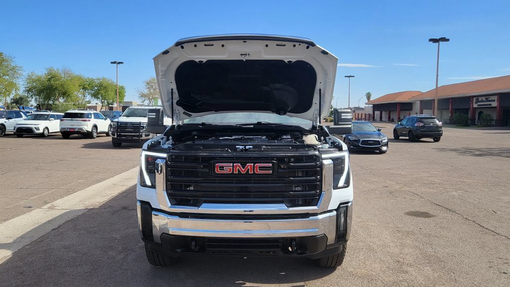 Used 2024 GMC Sierra 2500 Pro AWD/4WD image 36