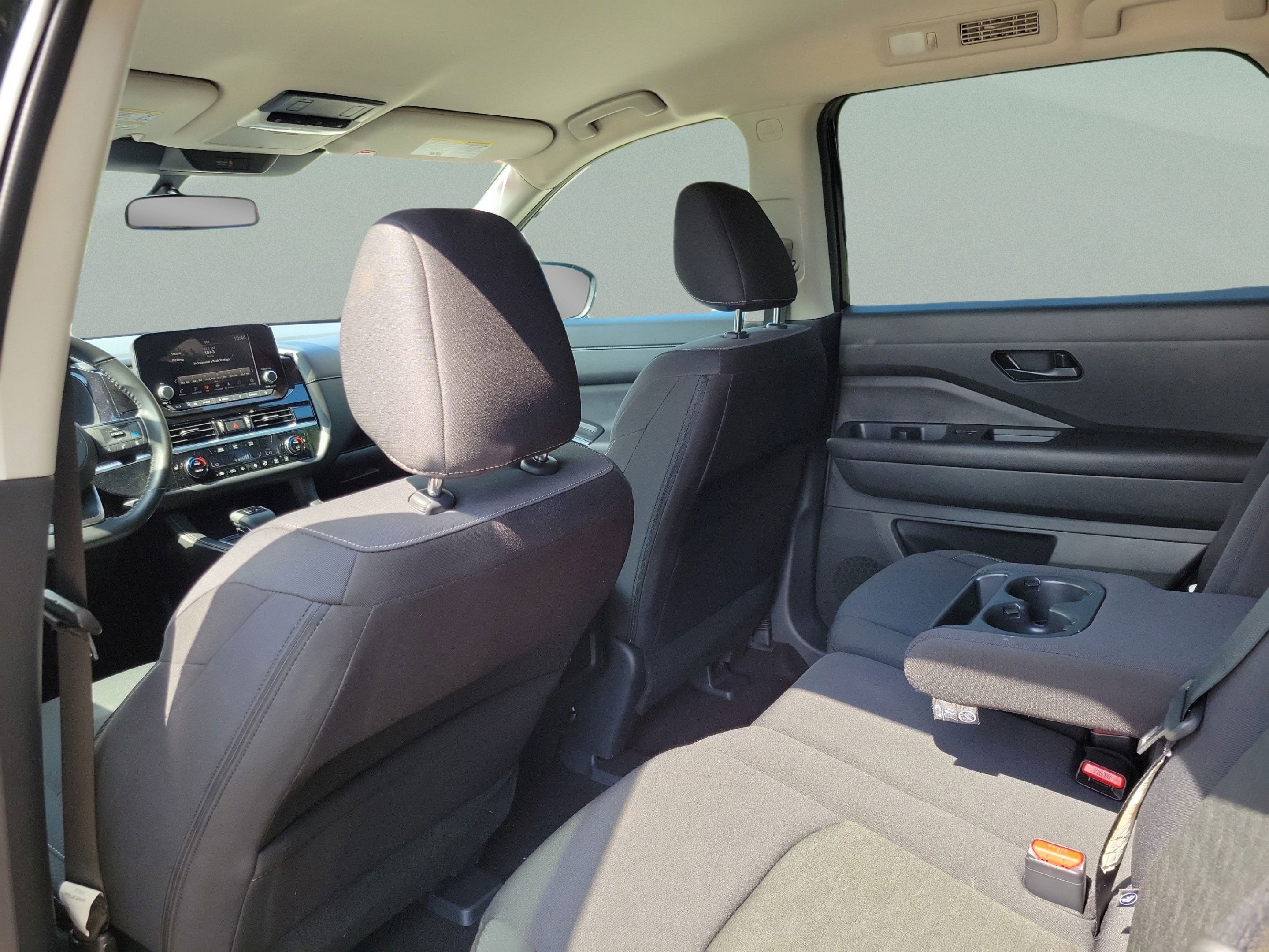 Certified 2024 Nissan Pathfinder SV FWD image 28